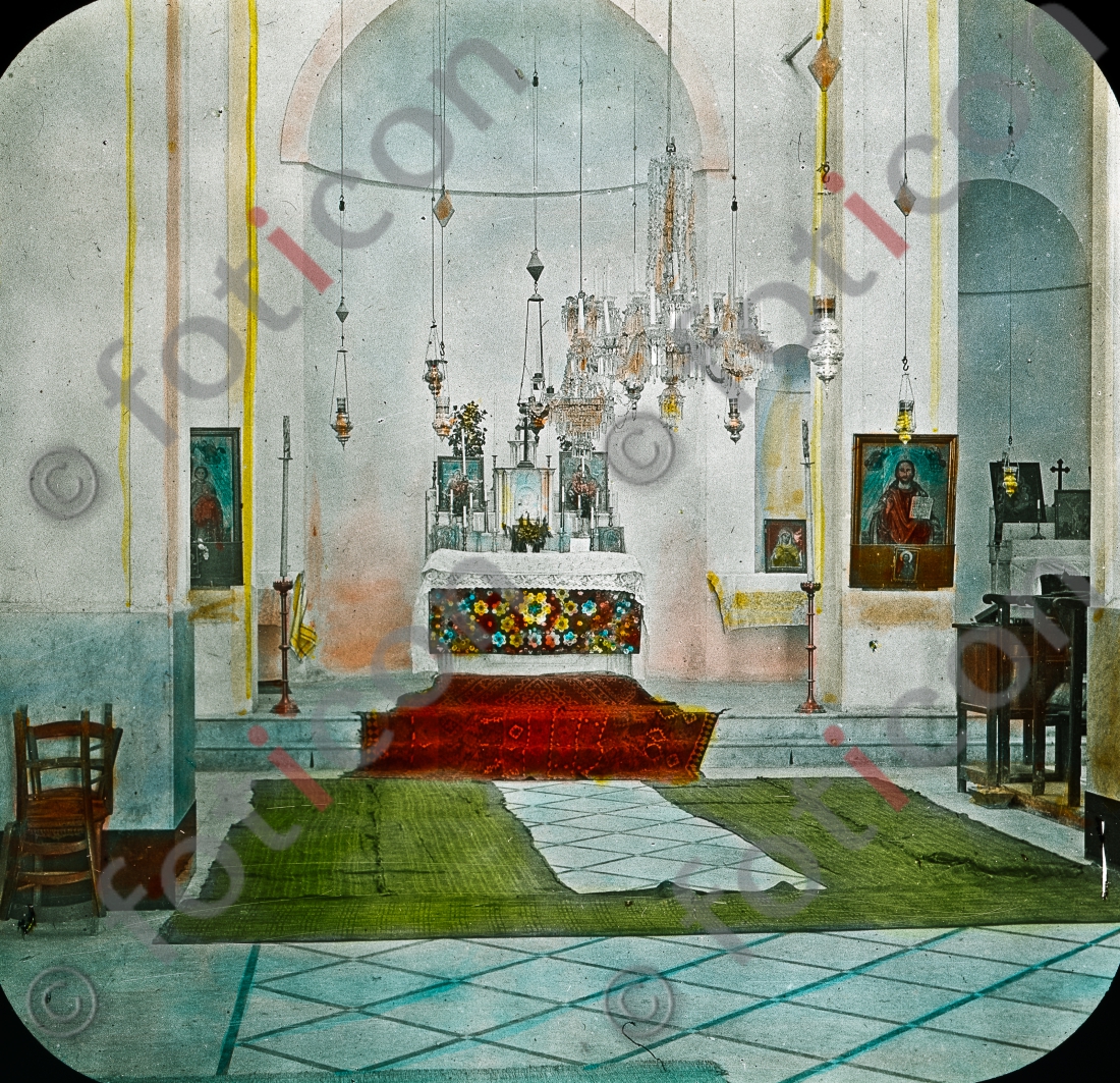 Kircheninnenraum in Palästina | Church interior in Palestine (foticon-simon-054-059.jpg)